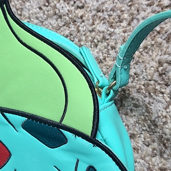Fab NY Pokemon Bulbasaur Crossbody Bag - Green and Red - Picture 6 of 9